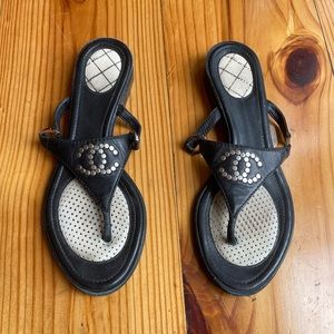 Vintage Chanel Black Leather CC Metal Studded Logo Thong Size 37